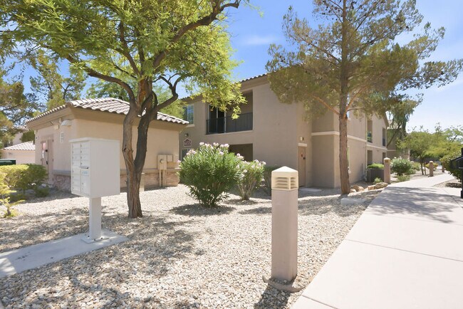 Building Photo - 6655 Flaminian Ln