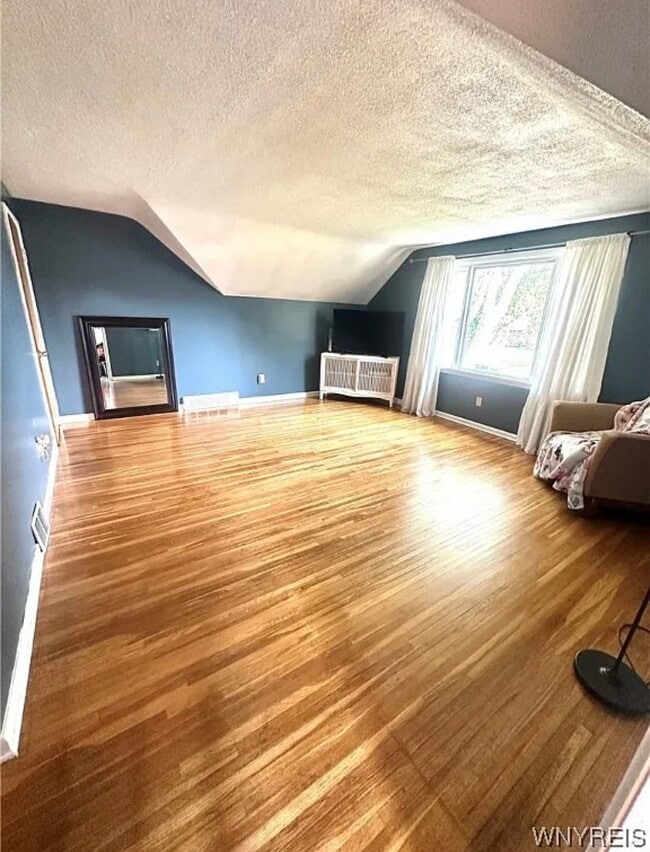 Building Photo - 93 Century Dr