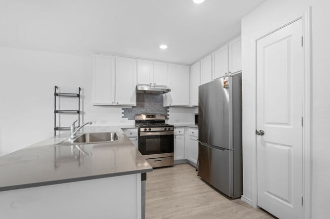 Building Photo - 7235 Eclipse Pl