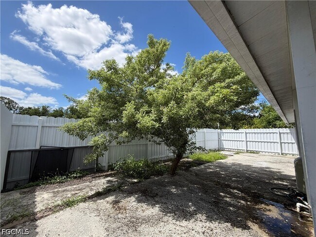 Building Photo - 4515 Douglas Ln