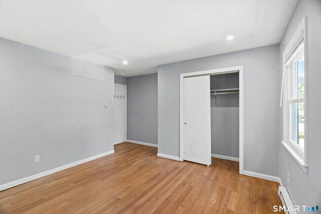 Building Photo - 22 Irving Pl