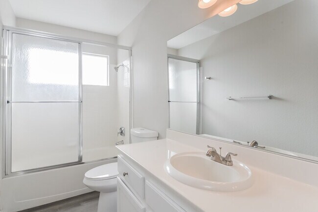 Building Photo - 2929 Deep Creek Ln