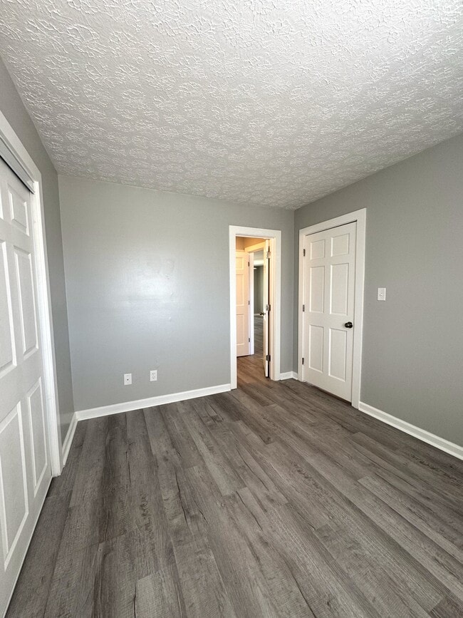 Building Photo - 3015 Old Bryan Dr