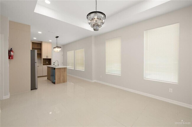 Building Photo - 4305 Heron Ave