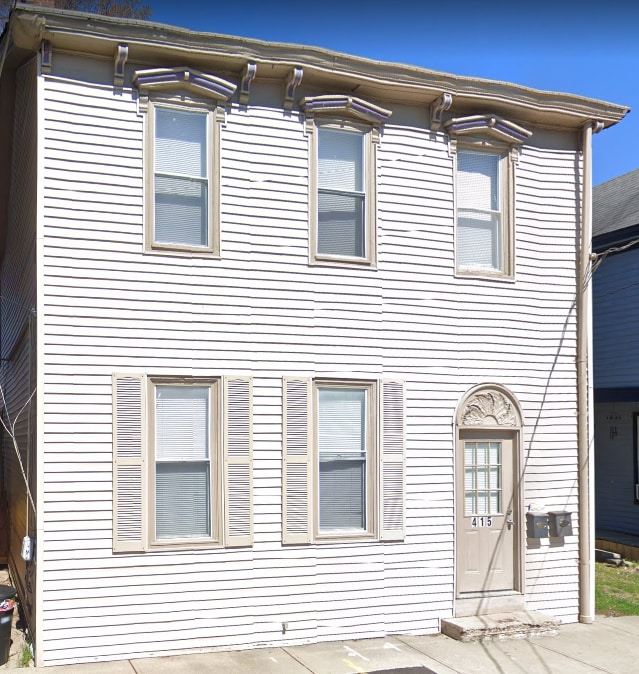 Primary Photo - 415 Harrison Ave