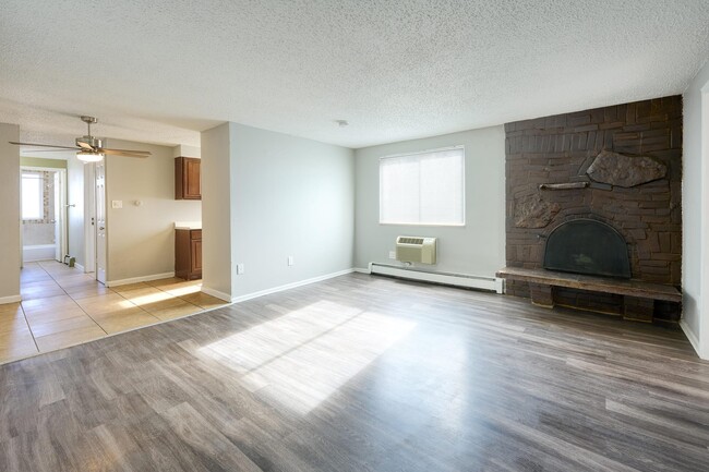 Building Photo - Abrigo Apartments
