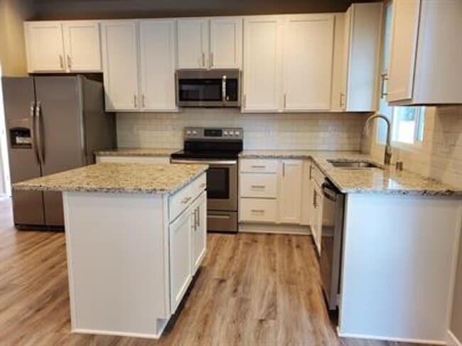 Building Photo - 6912 Liberty Ln