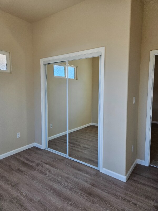 Building Photo - 180 S Lehua St