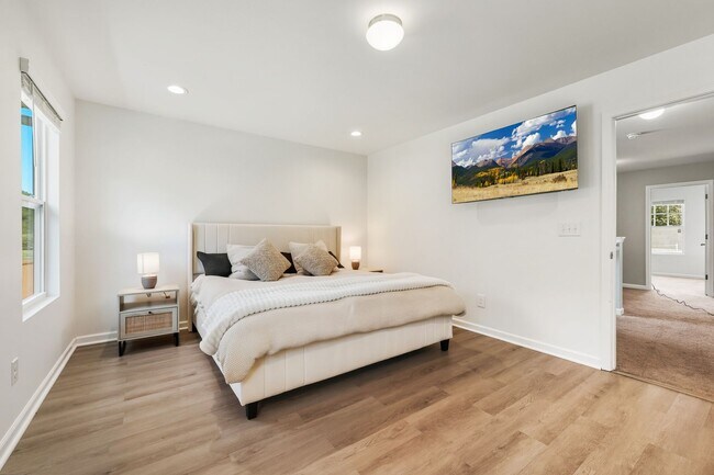 Building Photo - Energy-Efficient 3-Bed, 2.5-Bath Home in Benson!