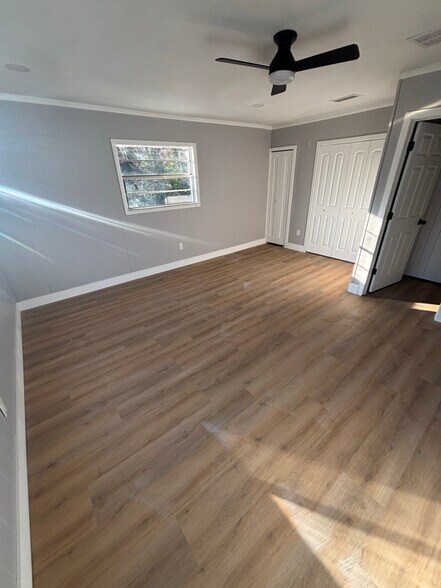 Building Photo - 5500 Huber Dr