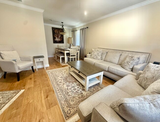 Building Photo - 1494 Del Rio Cir