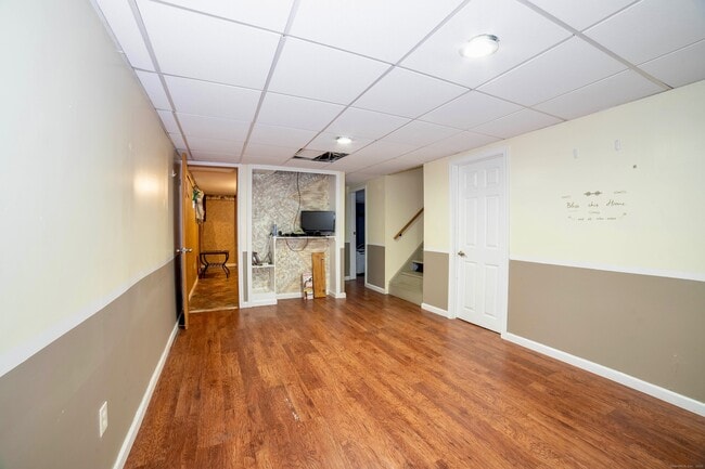 Building Photo - 45 Voight Ave