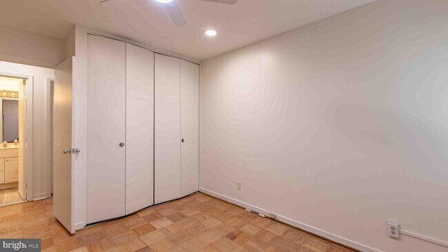 Building Photo - 29 Stonehenge Cir
