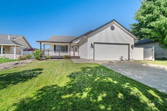 Building Photo - 5147 W Palmwood