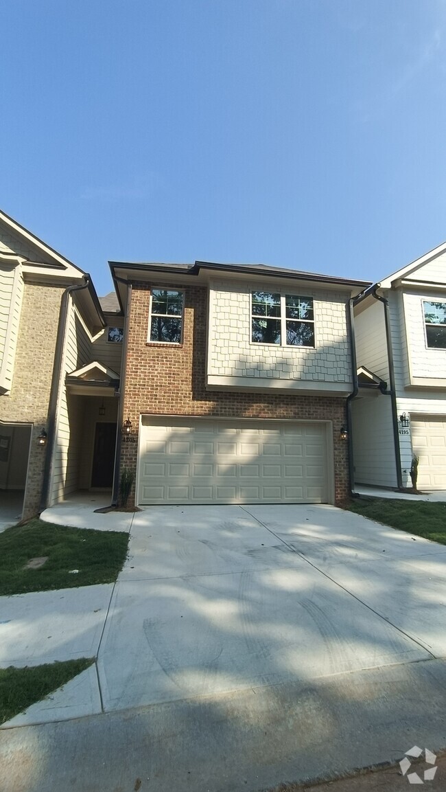 Building Photo - Brand New Townhouse in Lilburn