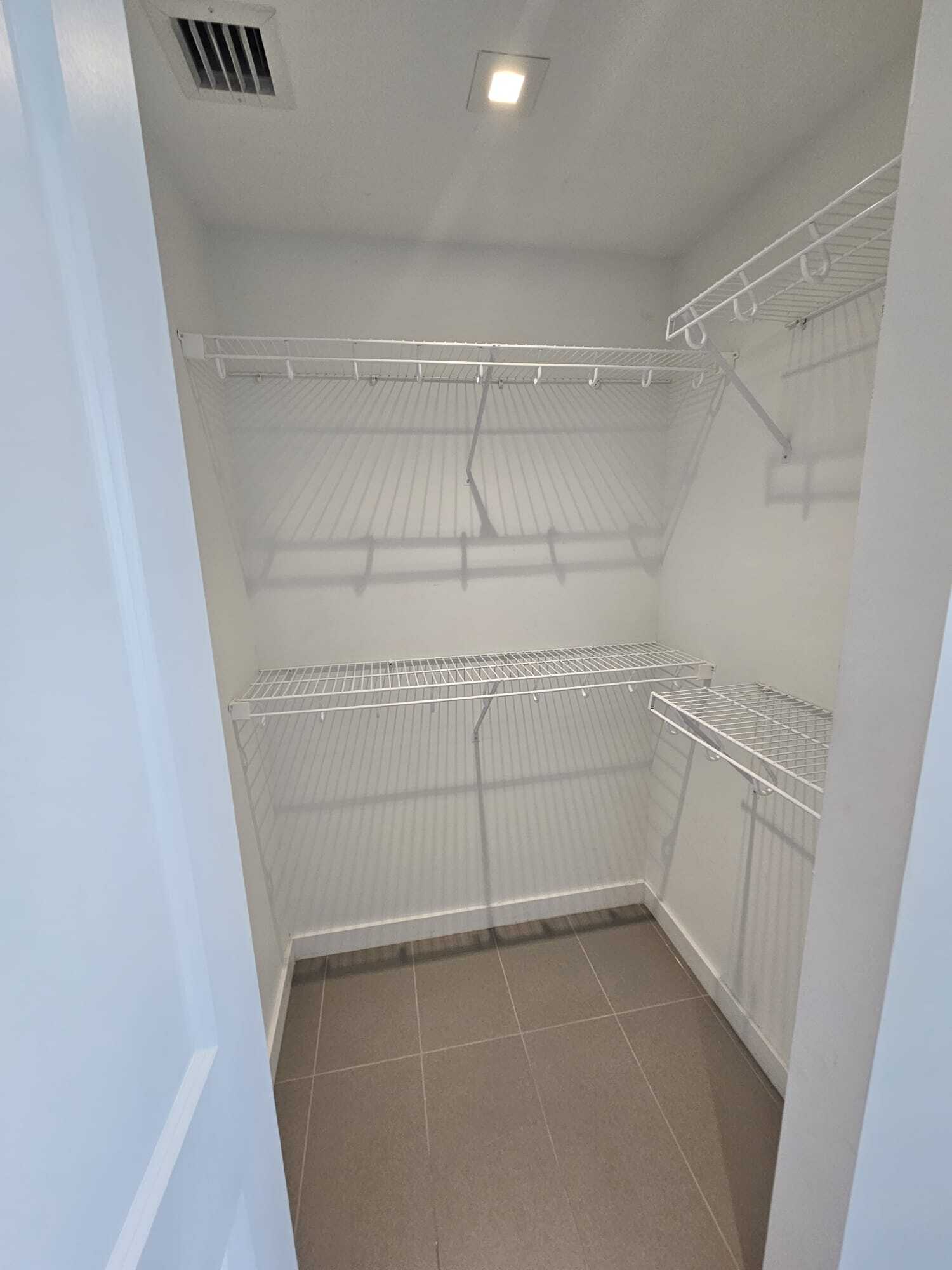 Building Photo - 1600 NE 1st Ave