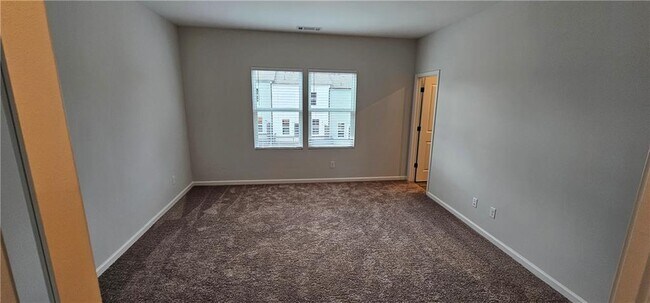 Building Photo - 908 Colton Dr
