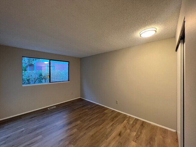 Building Photo - 3643 SE Tenino St