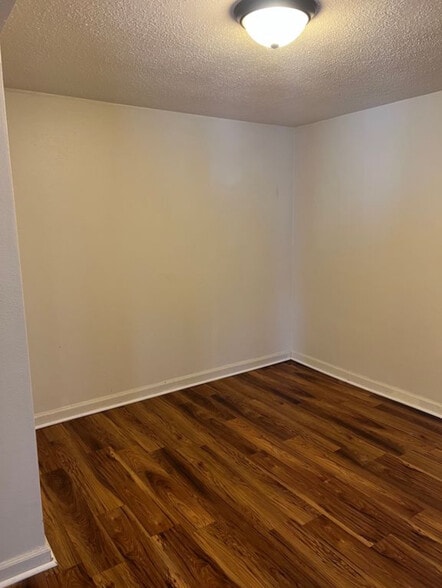 Building Photo - 422 Winona St