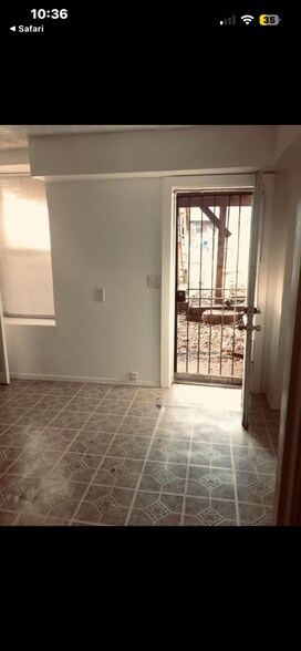 Building Photo - 1156 5th St NE