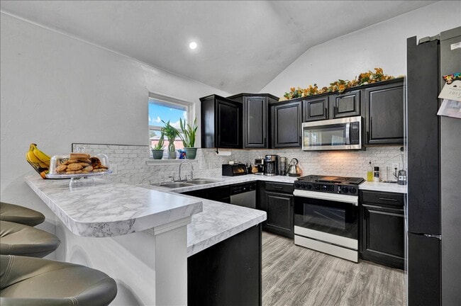Building Photo - 8601 SW 45th Terrace
