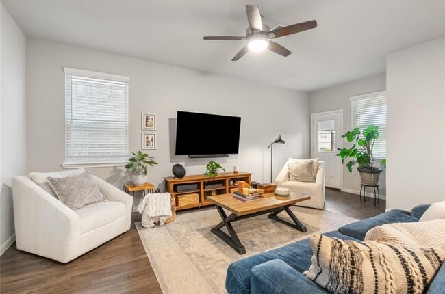 Building Photo - 3755 W Alessano Ln