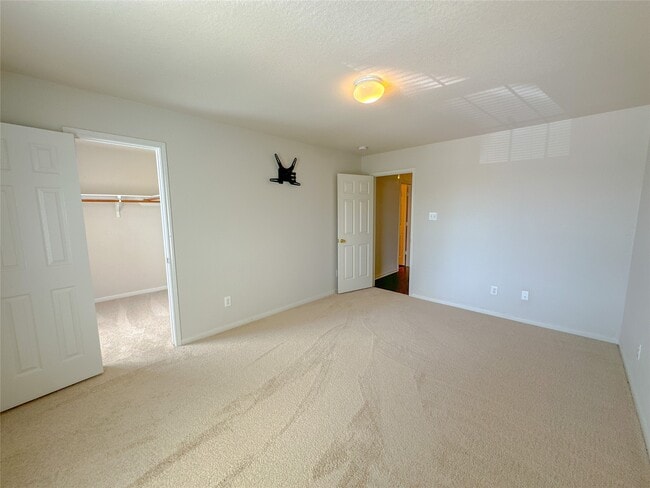 Building Photo - 14819 Grove Canyon Ct