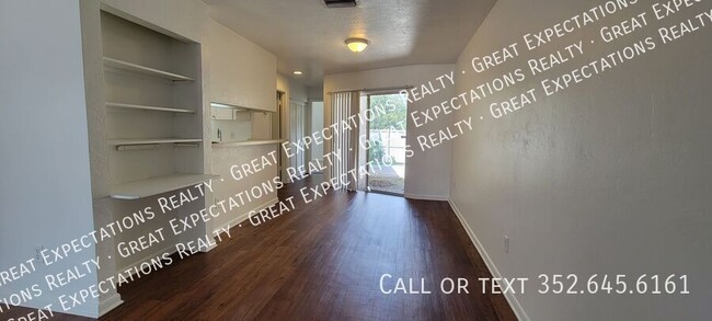 Building Photo - 3 Bed 2 Bath Apartment at Timberland Apart...