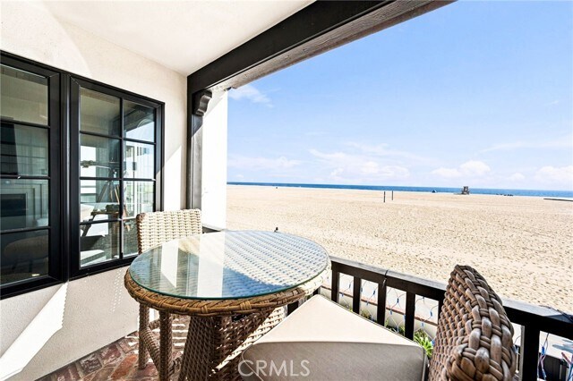 Building Photo - 1228 W Oceanfront