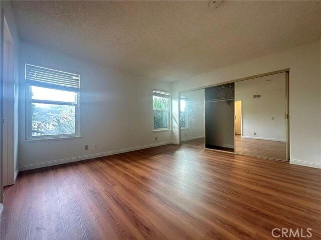 Building Photo - 877 Golden Prados Dr