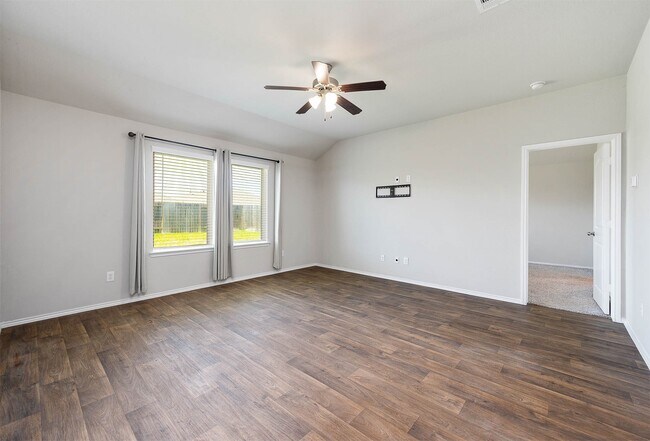 Building Photo - 22810 Panaro River Dr
