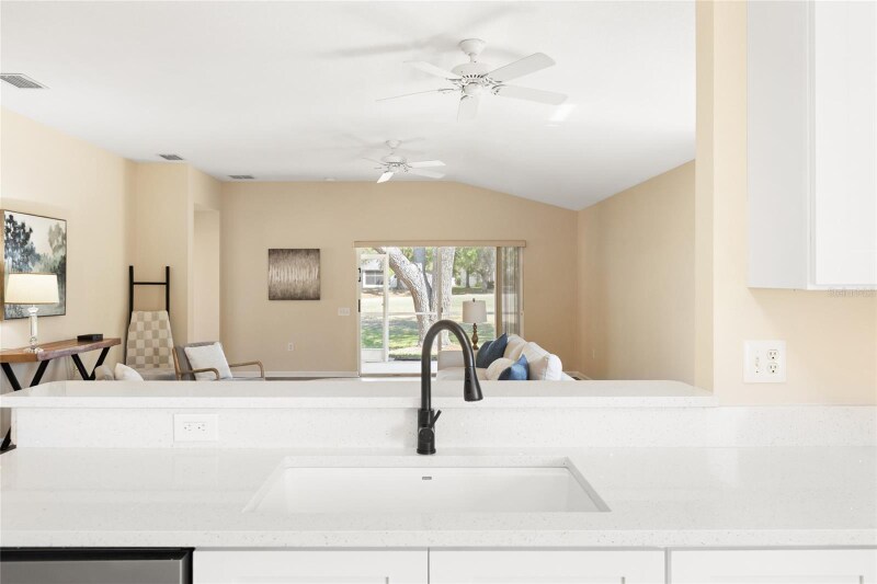 Building Photo - 5105 Gato Del Sol Cir