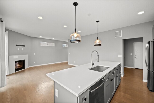 Building Photo - 5230 Stuart St