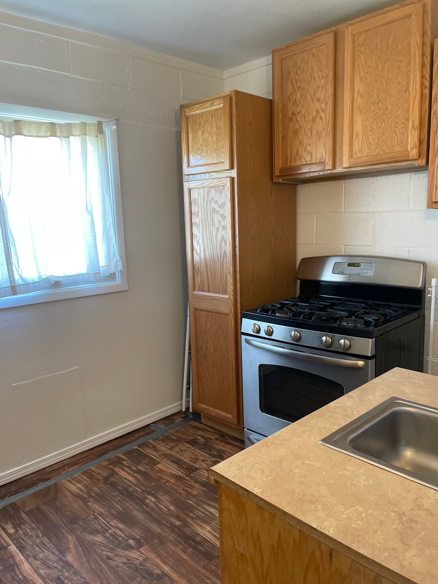 Building Photo - 1327 Tapia Blvd SW
