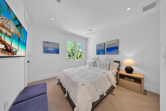 Building Photo - 3510 Segovia St