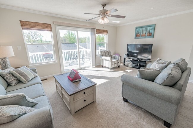 Building Photo - 210 Summerfield Dr