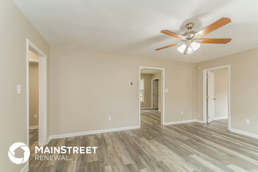 Building Photo - 617 Bartlett Rd