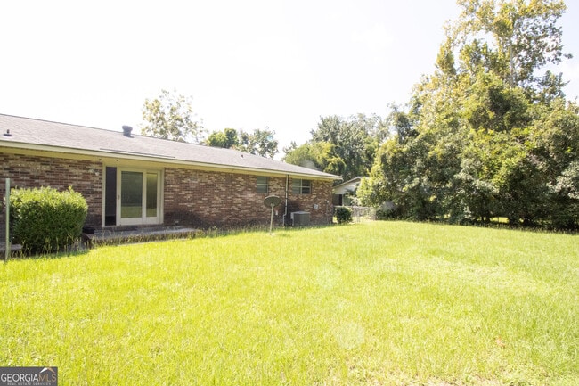 Building Photo - 217 Allenwood Dr