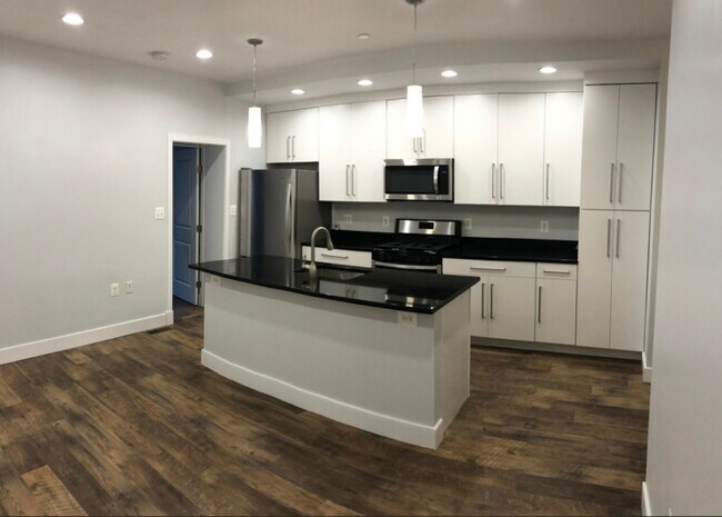 Building Photo - 1262 Simms Pl NE