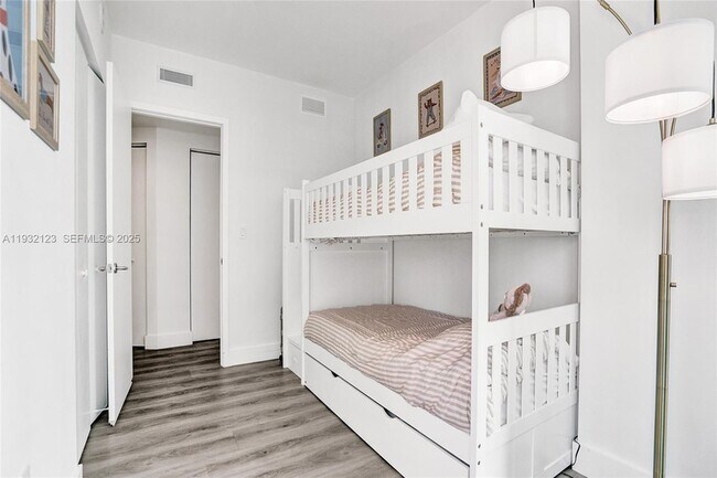 Building Photo - 1300 S Miami Ave