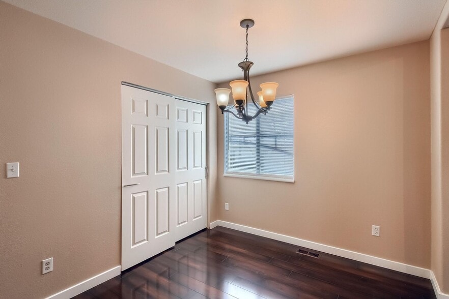 Building Photo - 3884 W 63rd Pl