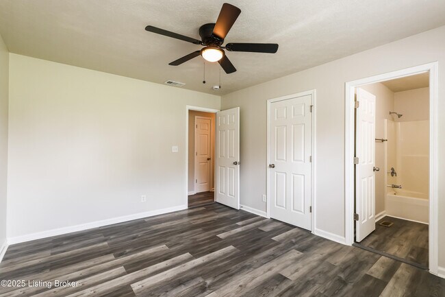 Building Photo - 8816 Persistence Dr