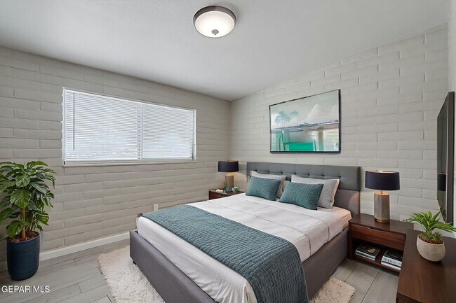 Building Photo - 3013 Beachcomber Dr