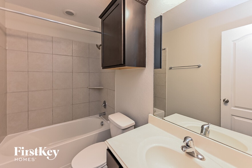 Building Photo - 9119 Newcroft Ct