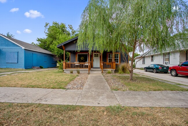 Building Photo - 2139 NW 13th St