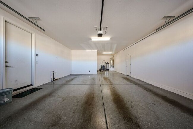 Building Photo - Stunning home located in the heart of Chandler, AZ!