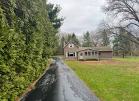 Building Photo - Three-bedroom, two-bathroom house on 1.74 ...