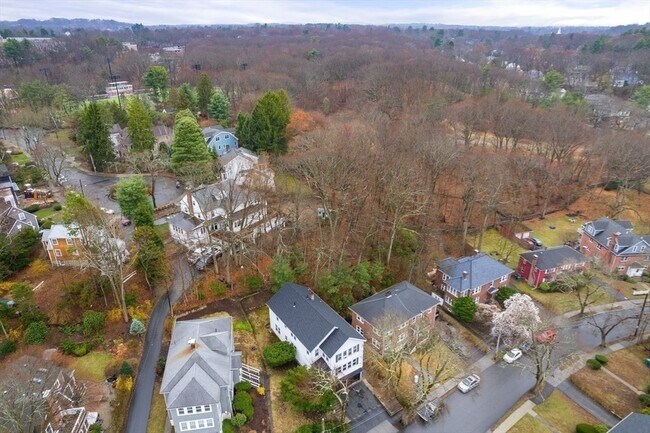 Building Photo - 67 Westchester Rd