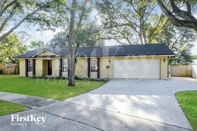 Building Photo - 585 Walden Ct