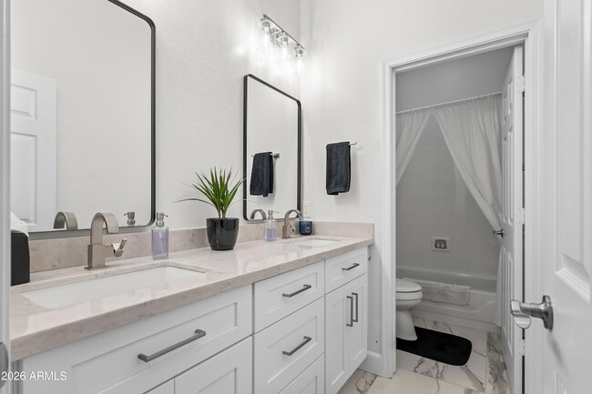 Building Photo - 7716 E Phantom Way